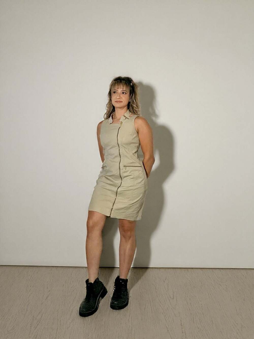 Michael Kors Sleeveless Khaki Full-Zip Utility Dress w. Cut-Out Detail, Size 4 - Picture 6 of 6